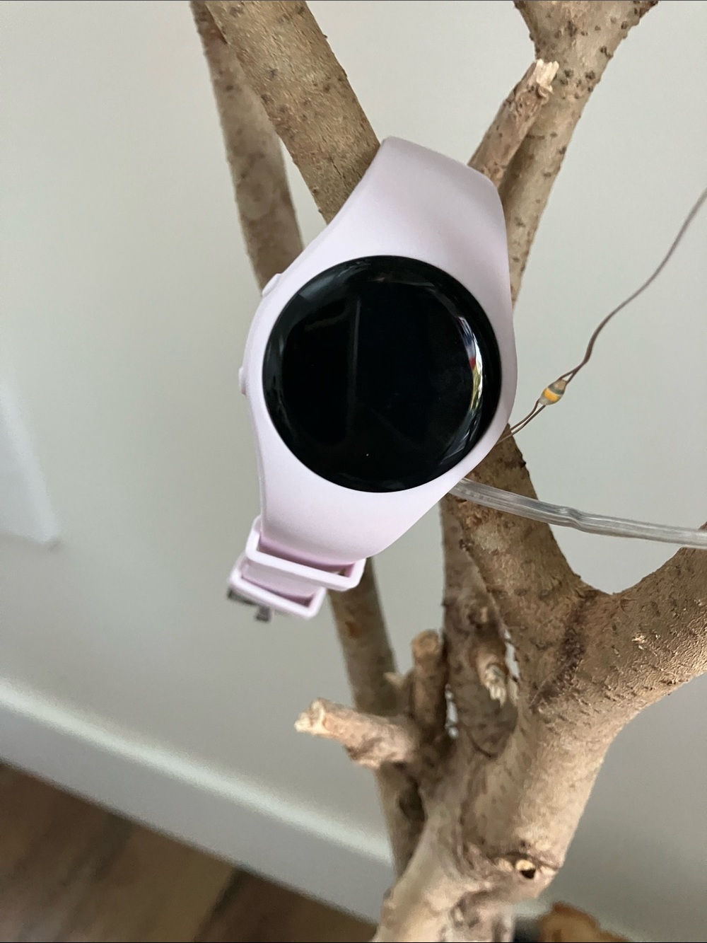 Light Pink Round Smart Fitness Watch with Silicone Strap